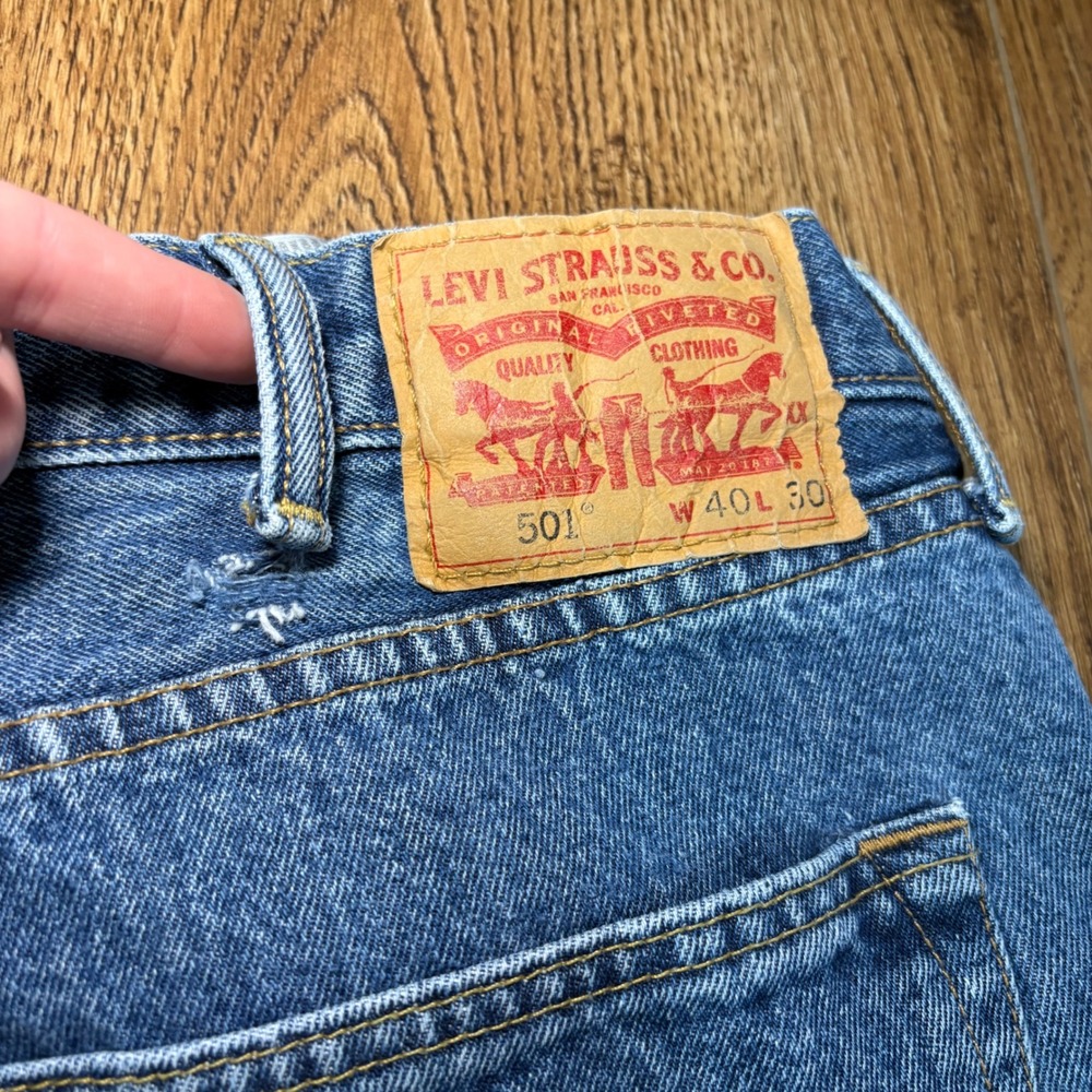 Levi's 501 XX Original Mens Jeans 40x30 Medium Wash Blue Button Fly Denim READ - Picture 9 of 12
